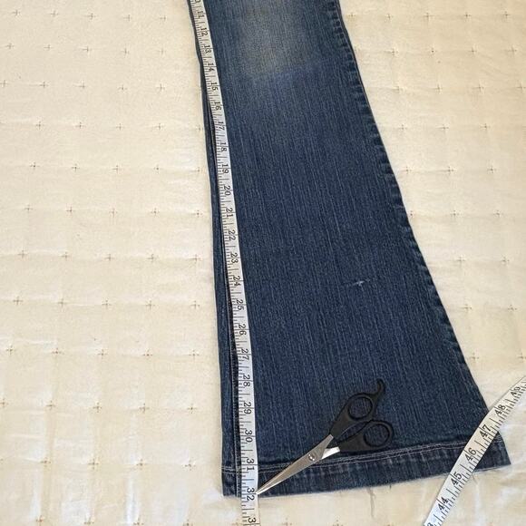 Lucky Brand Y2K Bootleg Jeans 2/26 Medium Wash Low Rise - Picture 12 of 12